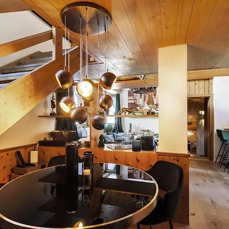 Traditional Style Chalet St Moritz - 12pers 别墅